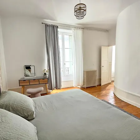 - Centre D'epernay - 6 - Terrasse * Epernay