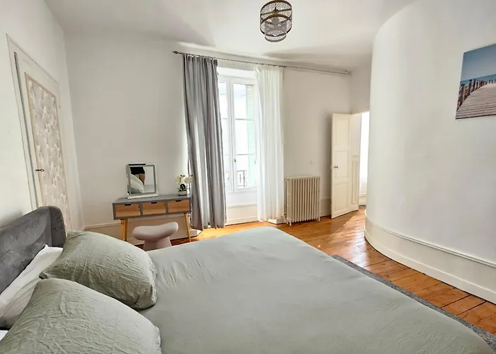 - Centre D'epernay - 6 - Terrasse * Epernay